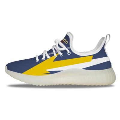 China Yeezy Men's Sneakers New Design Durable Non-slip Men's Lace-Up Sports Yeezy Running Sports Shoes for sale