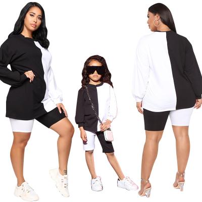 China Wholesale casual mommy and me shorts sets long sleeve small contrast white black color baby mommy& me sets for sale