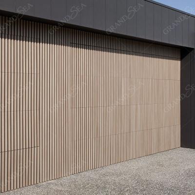 China Grandsea Decoration Customized American Style Insulated Garage Door Wholesale Solid Wood Garage Doors For Homes for sale