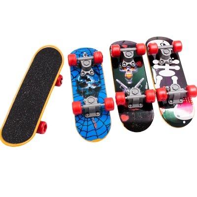 China Finger Skateboard Truck Extreme Sport 5.51 Inch Big Wheels Youth Fingerboard Scooter for sale