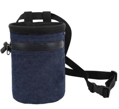 China Outdoor Chalk Bag Outdoor Sports Climbing Powder Dry Waterproof Drawstring Chalk Climbing Bag for sale