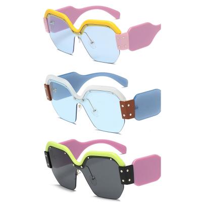 China Rivet sunglasses punk women new retro metal sunglasses WIIPU 2021 fashion fashion sunglasses men for sale