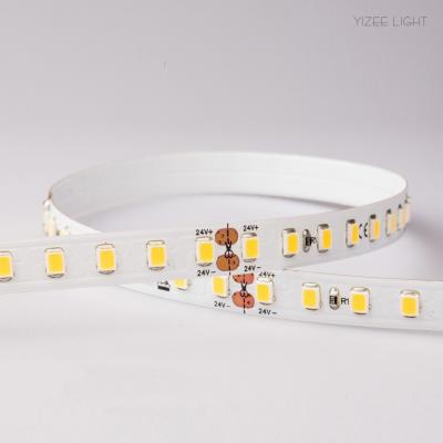 中国 160lm/W DC24V High Efficiency LED Strip Light 128LEDs/M White Color LED Light Strip 販売のため