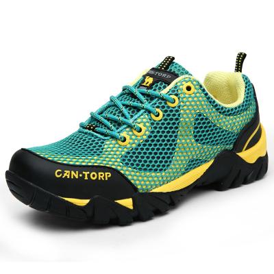 China Wear Resistant Waterproof Safety Hiking Shoes for sale