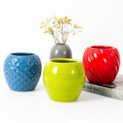 China Decorative Colorful Embossed Decorative Candle Jar Home Tea Light Candle Holder Christmas Decoration For SPA Massage for sale