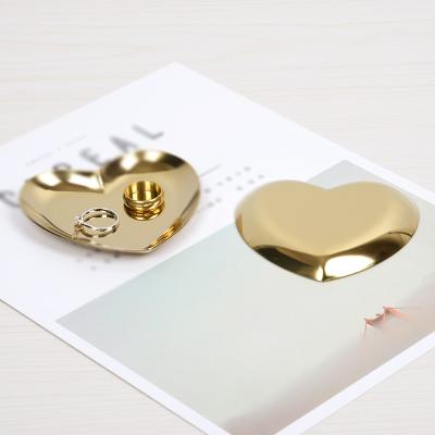 China Morden Home Golden DecorationMetal Heart Earring&Jewelry Storage Table Tray for sale