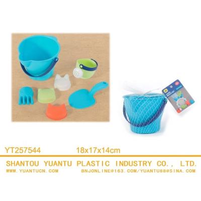 China New pp series sand beach bucket and plastic watering box and shovel for sale