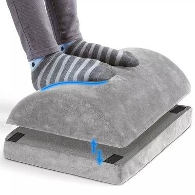 China Office Home Airplane Sleeping Foot Rest Pillow with Adjustable Foam and Mesh Material for sale