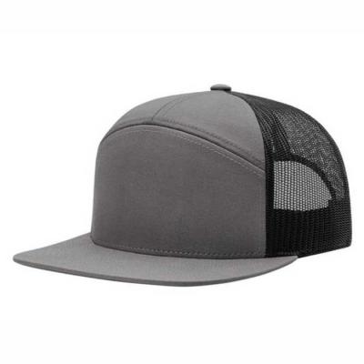 China Wholesale COMMON White 7 Panel Trucker Hat Richardson Style Flat Brim 958 Shape Snapback Hat for sale