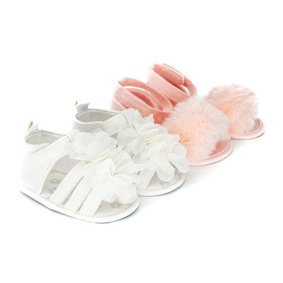 China Custom Wholesale Soft Handmade Infant Slippers BRAVE Round Manufacturer Baby Shoes Flower Elegant Lace Fashion Girl Baby Shoes for sale