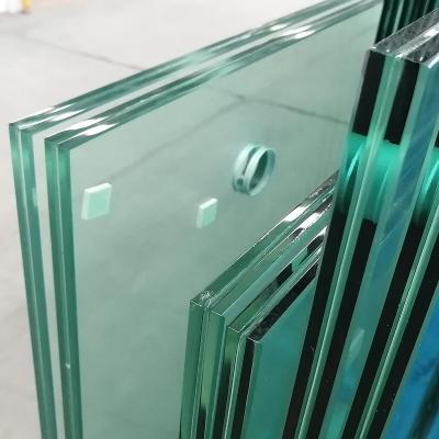 Chine Large taille verre trempé stratifié courbé 6,38-5 mm d'épaisseur pour le bâtiment à vendre