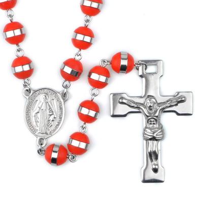 China Virgin Mary Catholic Prayers Jewelry 8mm Stainless Steel Red Rosary Beads Religious Cross Necklace for sale