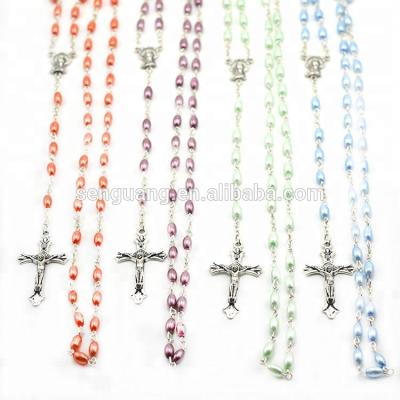 China Religious Religious Glass Oval Beads Plastic Bead Rosary Necklace With Cross for sale