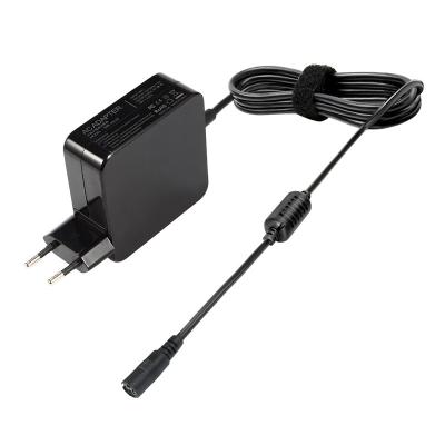 China Universal ABS+PCBA Laptop AC Adapter For 45W With Tips for sale