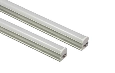 China 10 Watt T5 LED Rohre beleuchten Fluss-Stall-Leistung 800LM 80CRI Fluminous zu verkaufen