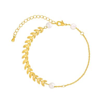 China New Product CLASSIC Hot Selling Charm Lady Wholesale Gold Plated Custom Bracelet for sale