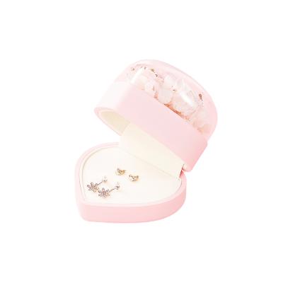 China High Grade Classic Elegant Luxury Vintage Flower Ring Earring Storage Box Heart Shaped Immortal Immortal Jewelry Box for sale