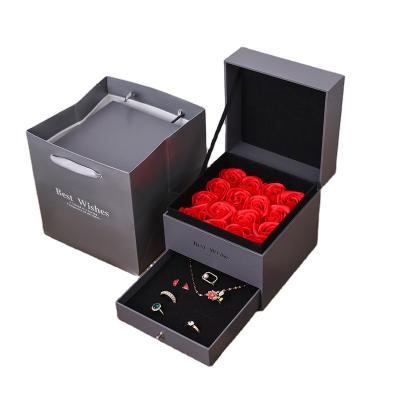 China Handmade Customized Valentine's Day Christmas Gifts Flower Gift Box Set Gift Box For Flower for sale