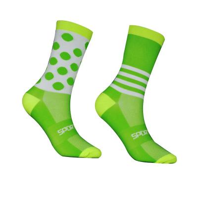 China Hot Selling Cycling Sports Breathable Socks Compression Bicycle Tube Socks for sale