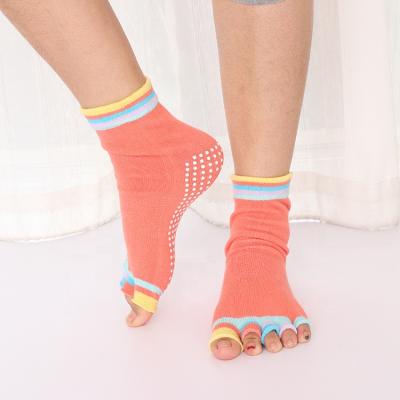 China Custom Cotton Anti Bacterial Toe Women Yoga Pilates Socks Open Slip Five Fingers Open for sale