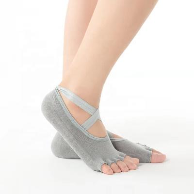 China Antibacterial Women's Open Yoga Pilates Knocks Open Toe Glide Non Knocks Pilates Dance for sale