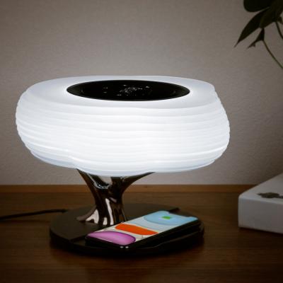 China Dorui Smart Wireless Cloud Charger 10W/5W Magnetic Wireless Charger Table Lamp With BT Speaker For Home for sale