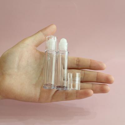 China Cosmetic Roll On Lip Gloss Tube Lip Oil Container 4.5ml Transparent Roll On Bottle Customized Cosmetic Packaging LH-070B for sale