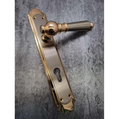 China Modern Special Design Widely Used Modern Zinc Alloy Door Handles for sale