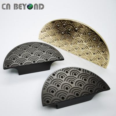 China Fashion Exquisite Modern Furniture Cupboard Door Dresser Drawer Knobs Helix Shaped Cabinet Handles for sale