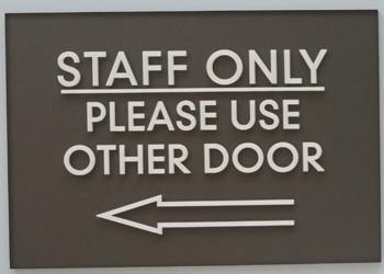 China Straight Edge Ada Directional Signs Custom Size Color With Tactile Text / Arrow for sale