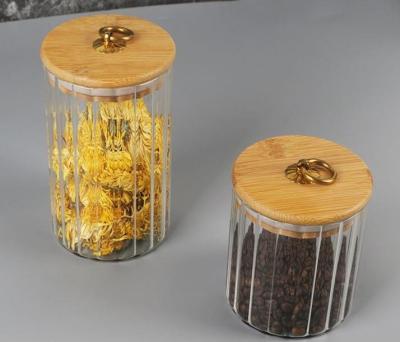 China High Quality Freshness Keeping Round Clear Food Storage Glass Jar With Wooden Lid for sale