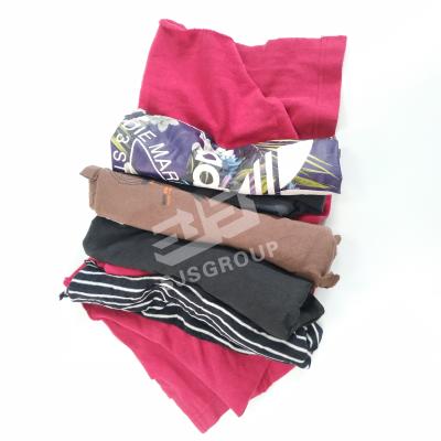 China Garment Cutting Clips Textile Waste Cotton Dark Color T Shirt Cleaning Cloth Industrial Wiping Rags for sale