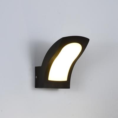 China Simple Tempered Glass Through The Garden Household Wall Light Modern Outdoor Wall Light Lamp for sale