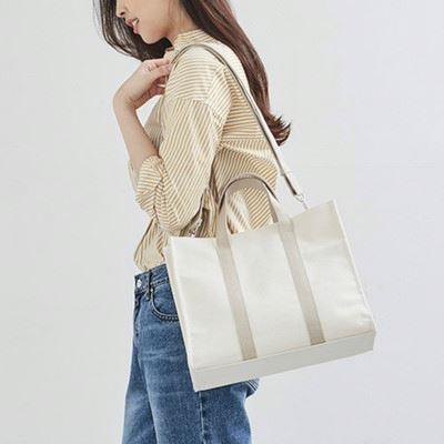 China Fashion Custom Hot Sale Women Canvas Handled Reusable Durable Handbags Large Capacity Shoulder Tote Large Travel Bags for sale