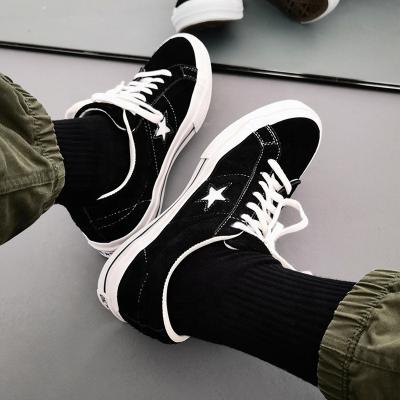 China Quentin OEM Custom Outdoor Cotton QUICK DRY Winter Breathable Athletic Sport Booties Casual Knit Socks For Women Men for sale