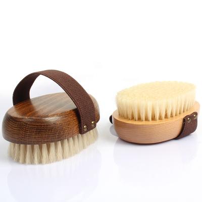 China Horse Bath Brush 2021 Design New Affordable Round Wooden Horse Hair Grooming Tool Horse Brush for sale