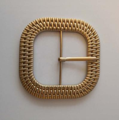 China Custom Made High Quality Metal Pin Belt Buckle Exquisite Gold Alloy Nickel Free For Women Garment for sale