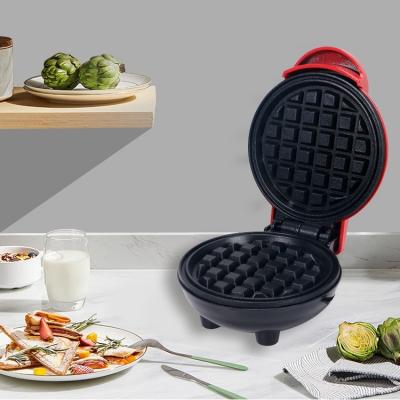 China Fresh Touch Home Outdoor Children Machine Breakfast Bubble Maker Mini Waffle Maker Nonstick Cooking Egg for sale