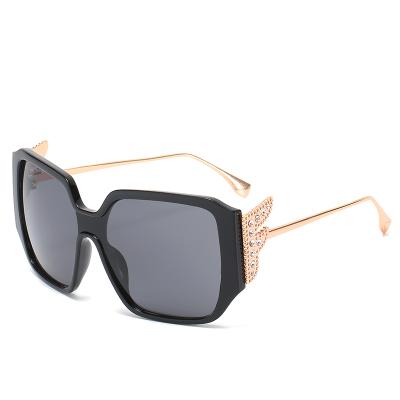 China Fashion sunglasses quality assurance new hot items men women branded sunglasses 2021 for sale