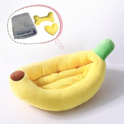 China Portable Cute Pet Stored Cat Beds Soft Dog Bed Mats For Pet Sleeping Cartoon Banana Kennel for sale