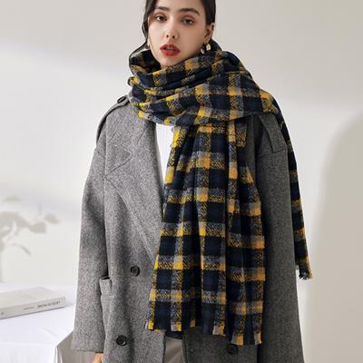 China Latest Design Women Autumn Winter Cashmere Scarf Printed Elegant Lady Keep Warm Long Scarves With Tassel for sale