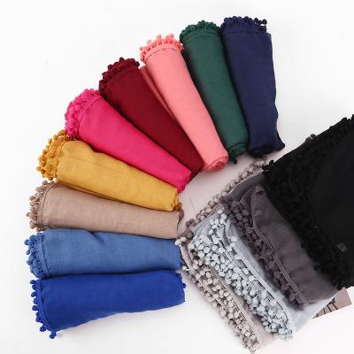 China Wholesale Canvas Muslim Women Cotton Dye Wool Ball Factory Link Monochromatic Hijab Hijab Scarves for sale