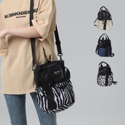 China 2023 New Product Popular Women's Messenger Bags Designer Shoulder Bag Fashion Trends Wholesale Bucket Bag Waterproof Custom Made for sale