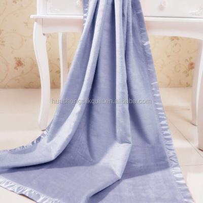 China Wholesale Elegant Jacquard Beautiful Use In Mulberry Silk Four Seasons Blanket for sale