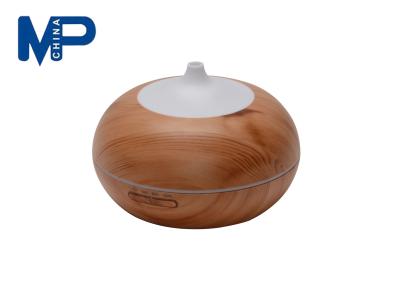 Chine Diffuseur intelligent en bois d'arome de belle mode, diffuseur d'Aromatherapy de LED à vendre