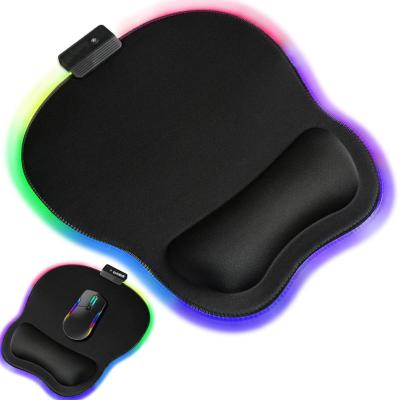 China Durable RGB Ergonomic Mouse Pad with Wrist Support 11.2 x 9.3 in Mouse Pad Fabric with Non-Slip PU Base for sale