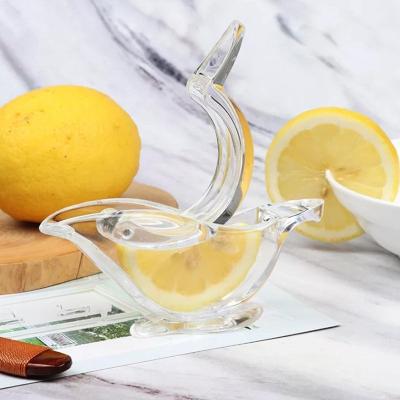 China Viable Crystal Acrylic Bird Lemon Press Squeezer Bird Shaped Clear Plastic Steel Glass Art Lemon Squeezer Bird for sale