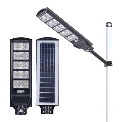 China Wholesale energy saving green power all in one remote control built-in lithium battery led solar street light for sale