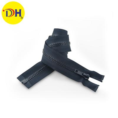 China Auto Lock 5# Auto Lock Plastic Zippers Open For Garment Accessory for sale