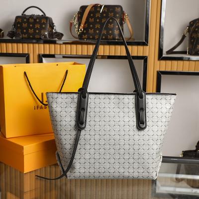 China Fashion Tote Bag Women's Bag Large Capacity Tote Bag PU Leather Handbag COUIS LE CÆ For Ladies for sale